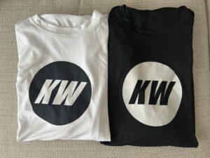 kw circle logo shirt black – kickingworld shirt